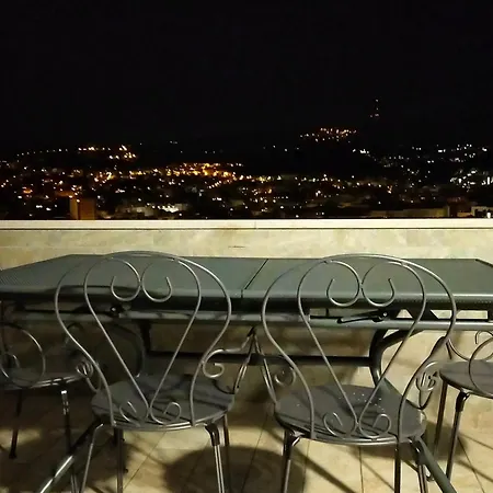 Daire Enes Terrazza Con Vista E Relax In Centro Citta *