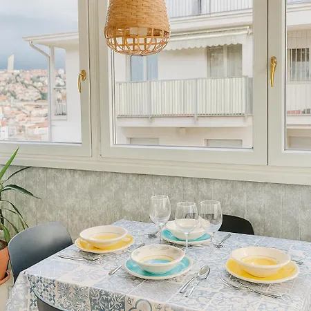 Enes Terrazza Con Vista E Relax In Centro Citta 的里雅斯特