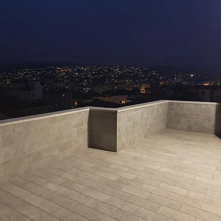 Enes Terrazza Con Vista E Relax In Centro Citta 公寓