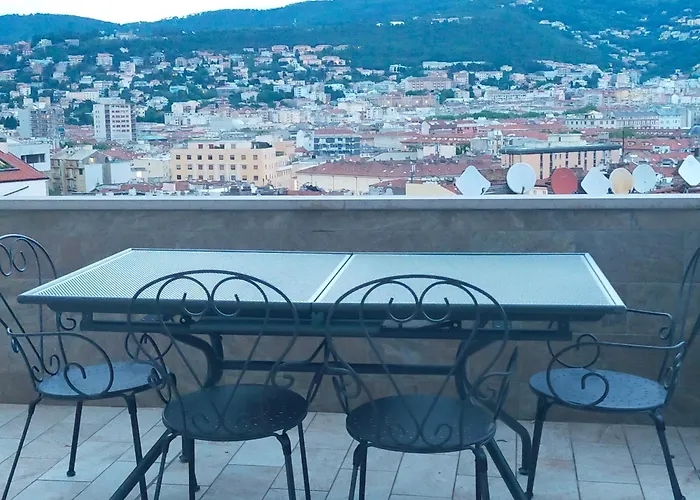 Apartment Enes Terrazza Con Vista E Relax In Centro Citta Triest