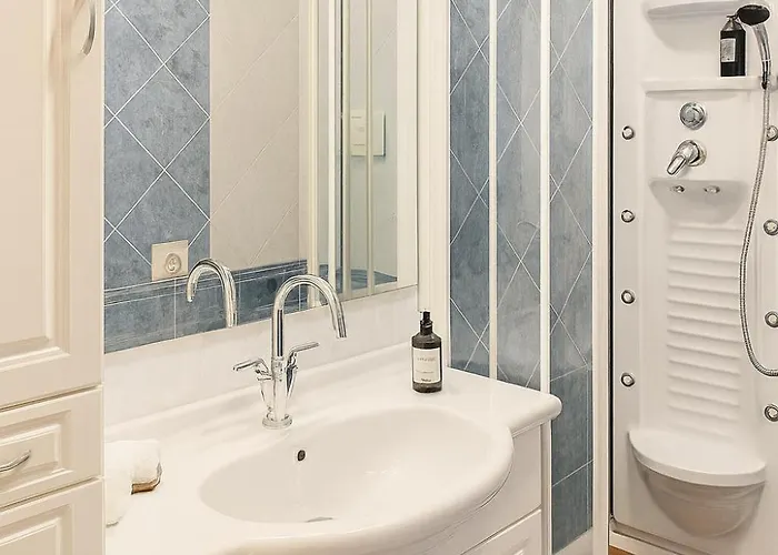 Enes Terrazza Con Vista E Relax In Centro Citta * Triest