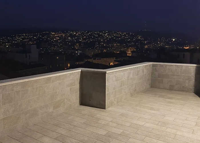 Enes Terrazza Con Vista E Relax In Centro Citta Apartment